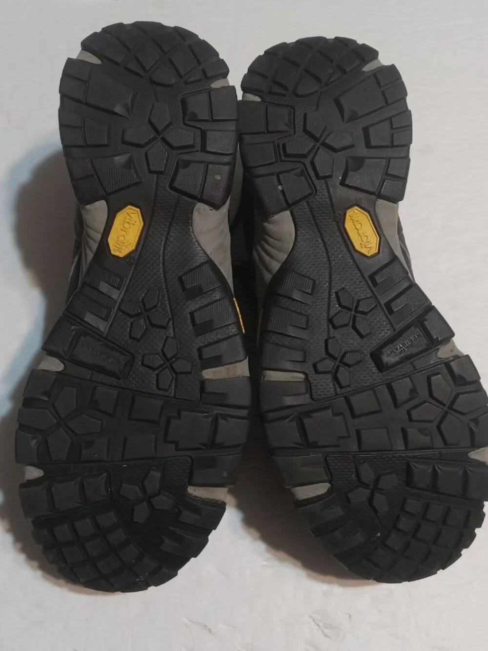 Timberland Pro Men's Pro Powertrain Sport Alloy Toe Work Shoe 9.5W ASTM F2413-05